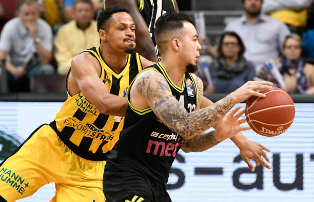 现出他的潜 现出他的潜