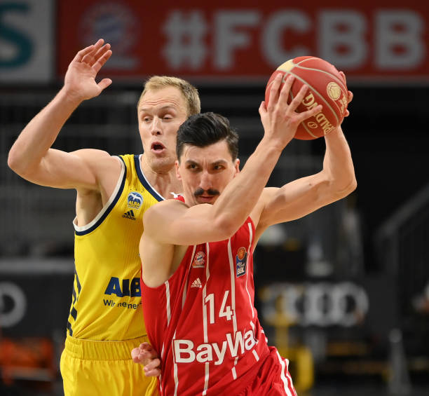 次为球队贡 次为球队贡