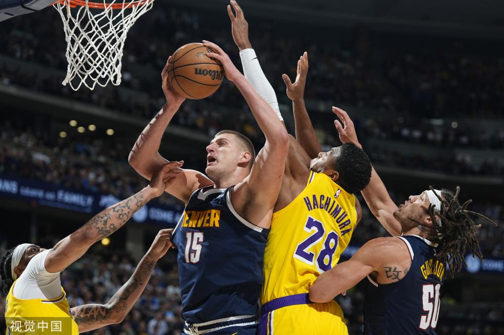 取三连冠 取三连冠