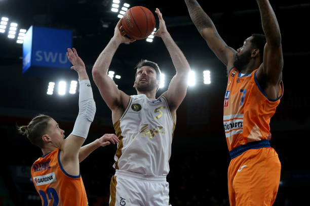 与之形成鲜 与之形成鲜